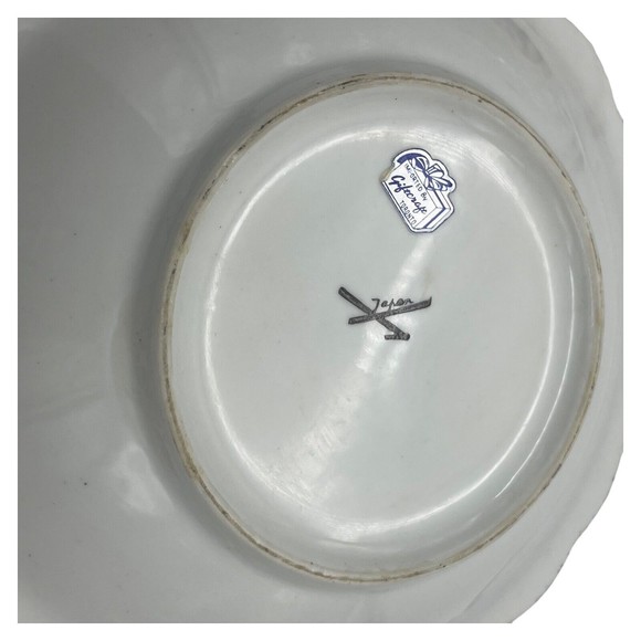 VINTAGE Japan Lusterware Portrait Of Courting Couple Pitcher and Bowl Gold Rim - Picture 13 of 15